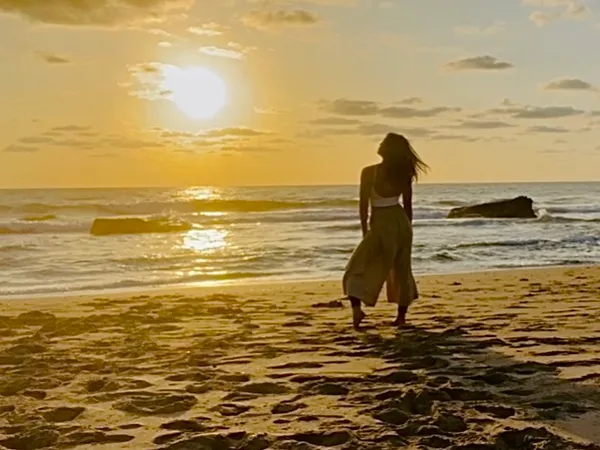 High on the Beach - I'm the Medicine I'm Looking for